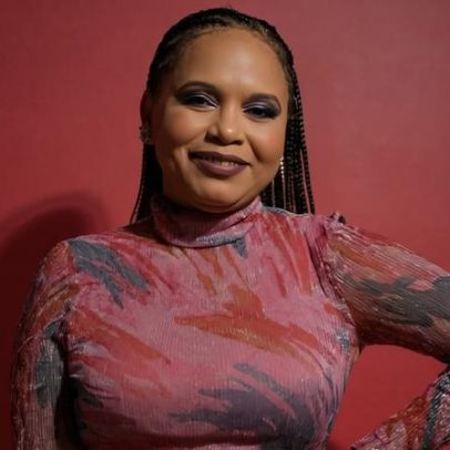 Teresa Cristina comenta expectativa de samba enredo polêmico no Rio