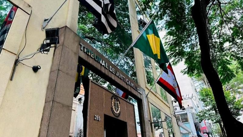 TJM-SP (Tribunal de Justiça Militar de São Paulo) é responsável processa e julga crimes de policiais e bombeiros militares contra civis