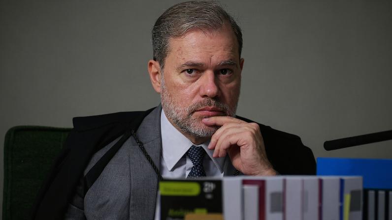 Toffoli libera quatro peritos da PF para acompanharem a extração de dados dos 39 celulares e 31 computadores sob custódia da PGR. (Foto: Andressa Anholete/SCO/STF)