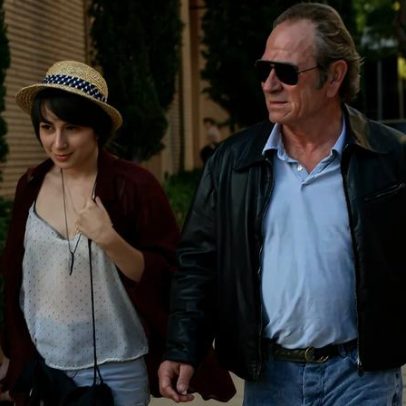 Filha de Tommy Lee Jones admite uso de cocaína em prisão anterior à morte
