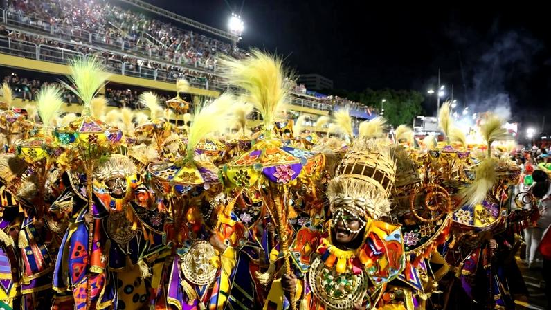 Rio de Janeiro (RJ), 05/03/2025 – Acadêmicos do Grande Rio desfila no terceiro dia de carnaval do grupo Especial na Marquês de Sapucaí, na região central do Rio de Janeiro. Foto: Tomaz Silva/Agência Brasil