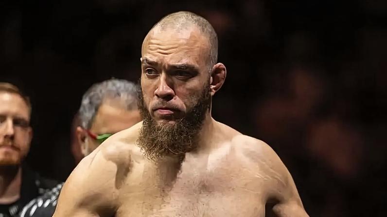 Valter Walker vem de vitória sobre o inglês Louie Sutherland no UFC 321 (Foto: Reprodução/Instagram: @valterwalkerufc)