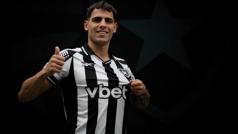 Lucas Villalba é o novo reforço do Botafogo
