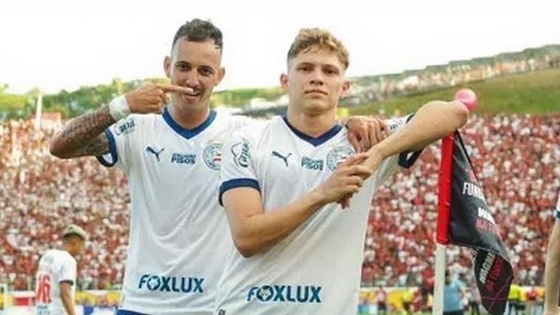 Dell marcou o gol do triunfo do Bahia contra o Vitória no estadual