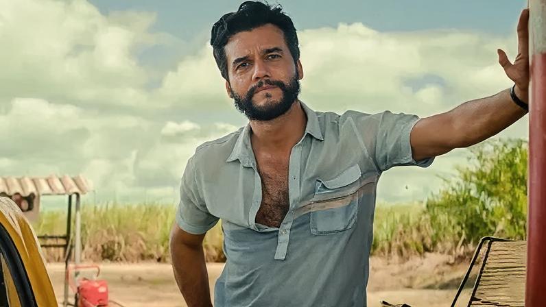 Wagner Moura interpreta um professor universitário em "O Agente Secreto", filme de Kleber Mendonça Filho