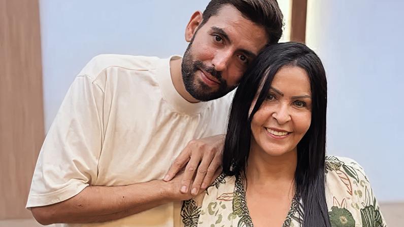 A cantora gospel Shirley Carvalhaes e o filho, Weslley Carvalhaes