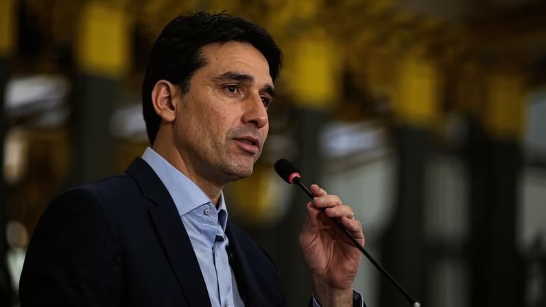 Ministro Silvio Costa Filho em Santos (SP) — Foto: Vanessa Rodrigues/Jornal A Tribuna