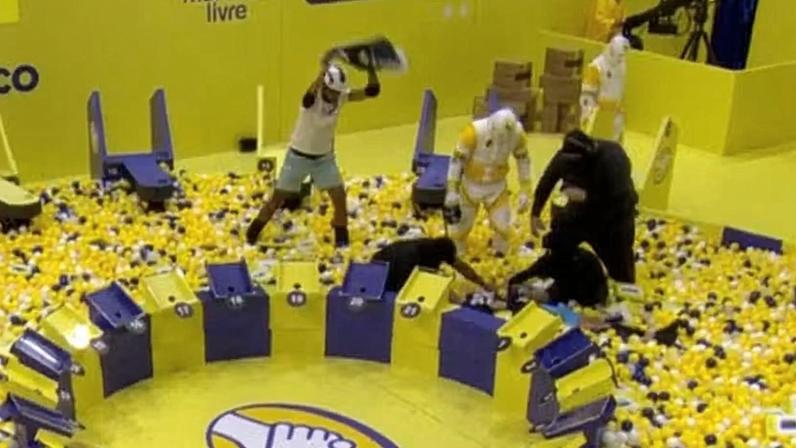 Henri Castelli passou mal durante a Prova de Resistência — Foto: Globoplay