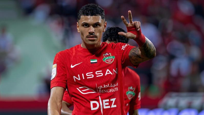 Mateusão marca em goleada do Shabab Al Ahli, líder da liga dos Emirados Árabes — Foto: Divulgação