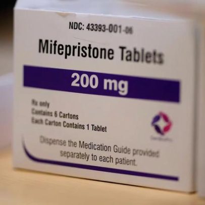 Newsom bloqueia a extradição de médico acusado de enviar pílulas abortivas
