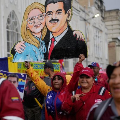 Embaixador dos EUA chega à Venezuela para reabrir missão após 7 anos