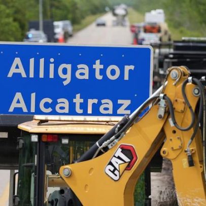 Imigrante detido no Alligator Alcatraz concorda em deixar EUA e pede arquivar