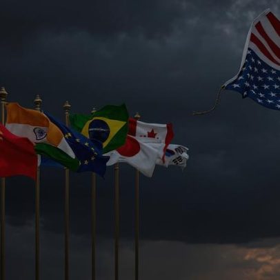 O momento World-Minus-One e suas implicações globais