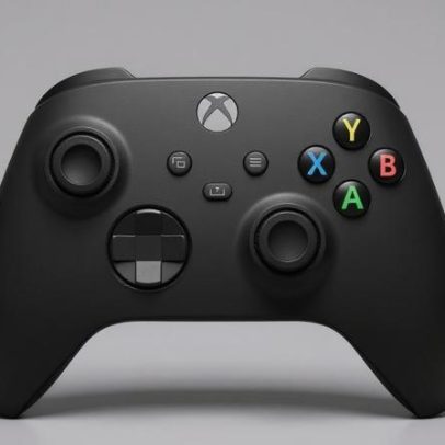 Controle sem fio Xbox volta ao estoque com menor preço do ano em liquidação