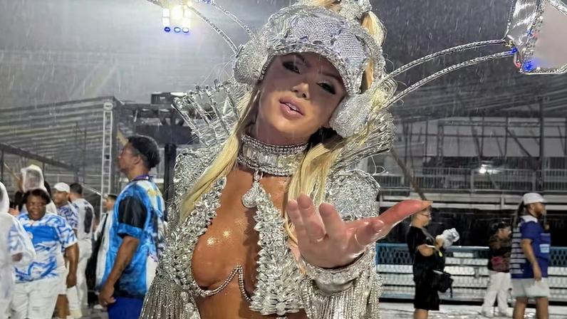 Thalita Zampirolli, rainha de bateria da Unidos da Ponte em ensaio técnico — Foto: Paes Leme Produções & Assessoria