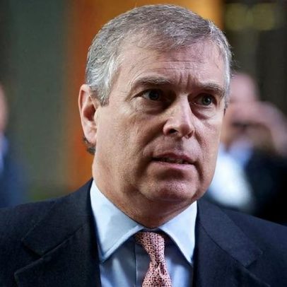Ex-príncipe Andrew pode ter transmitido informações confidenciais a Epstein