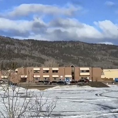 Atirador mata 9 em ataque a escola no Canadá
