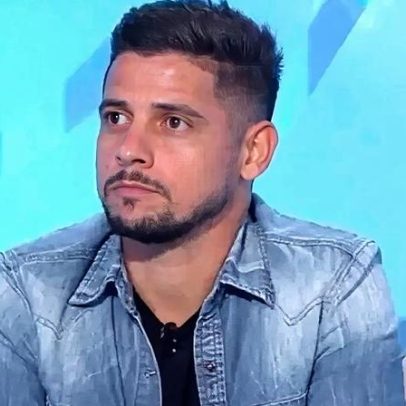 Cicinho prevê gol de atacante e palpite de pênalti em Santos x São Paulo