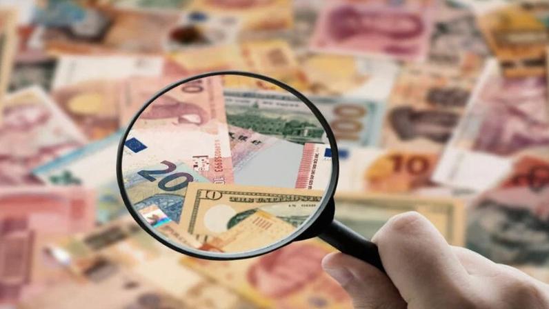 Dólar fecha em R$5,18 - menor valor desde Maio de 2024; Ibovespa registra recorde e fecha acima dos 186 mil pontos
