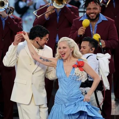 Visual do intervalo de Lady Gaga no Super Bowl 2026 homenageia Porto Rico