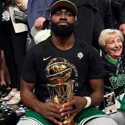 MVP das finais da NBA mira carreira no UFC