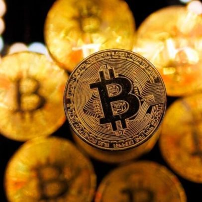 Bitcoin cai e apaga o efeito Trump