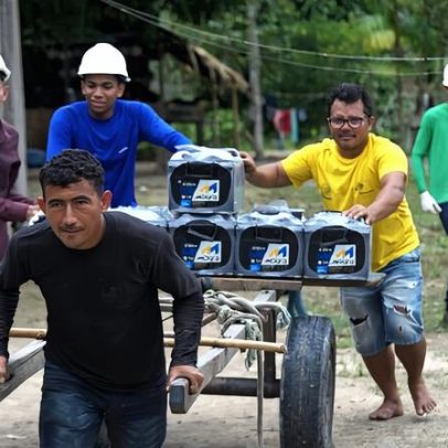 Vilas amazônicas adotam energia autônoma após falha de promessas de barragem