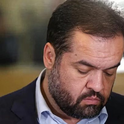 Cresce a desconfiança sobre Flávio Bolsonaro por cassação de Cláudio Castro