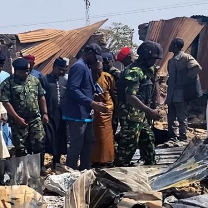 Nigéria envia tropas para aldeias atacadas por combatentes jihadistas