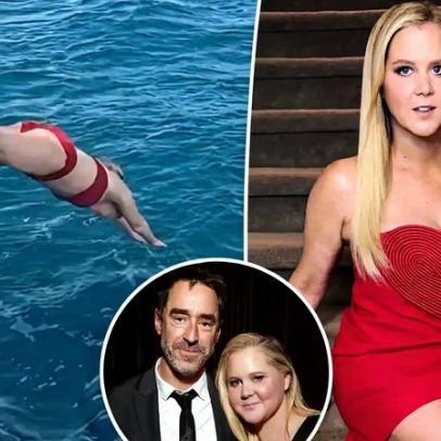 Amy Schumer usa biquíni vermelho no Valentine solo após separação de Chris Fischer