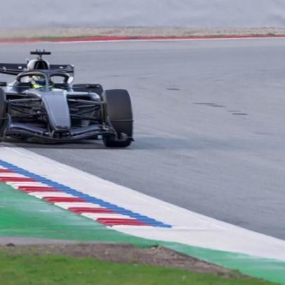 Pilotos descrevem os carros da F1 2026 como diferentes e divertidos