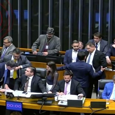 Congresso aprova reajuste de servidores acima do teto