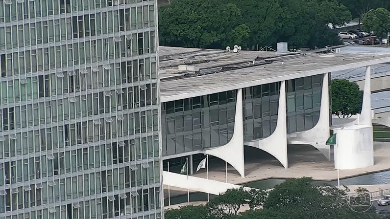 Lula veta parcialmente reajuste de servidores do Legislativo e do TCU