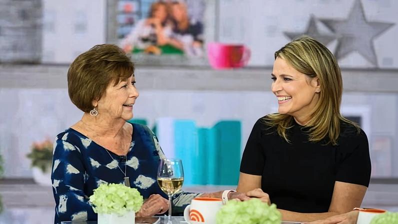 Savannah Guthrie, right, and her mother Nancy speak, on 17 April 2019, in New York.