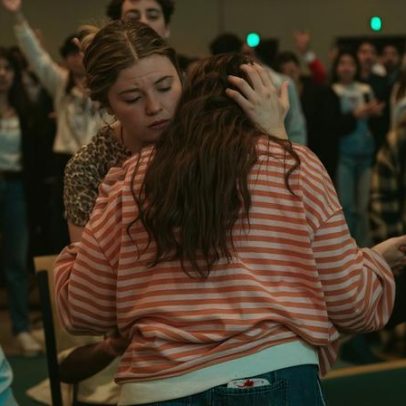 Estudantes na Flórida prolongam culto de adoração por mais de 96 horas