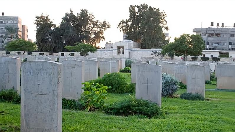 Graves of unknown soldiers at the Gaza war cemetery in 2009. Satellite imagery shows what appears to be systemic destruction in part of the cemetery.