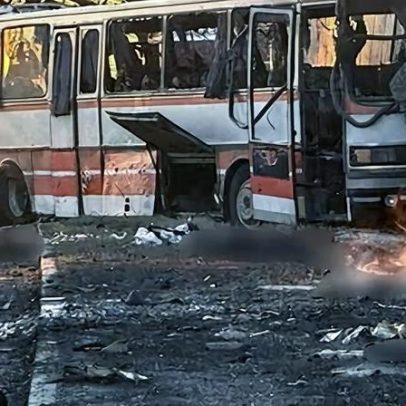Ataque de drone russo a ônibus de trabalhadores na Ucrânia deixa 12 mortos