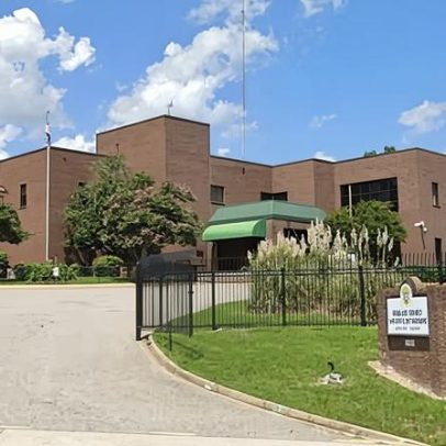 Prefeito de Ohio preso por voyeurismo após cheirar roupas íntimas