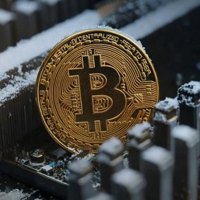 Hashrate do Bitcoin cai 12% com mineradores dos EUA após tempestades de inverno