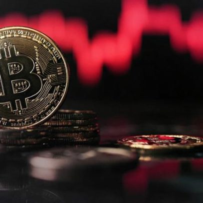 Apostadores da Polymarket veem >70% de chance de Bitcoin cair abaixo de 65 mil