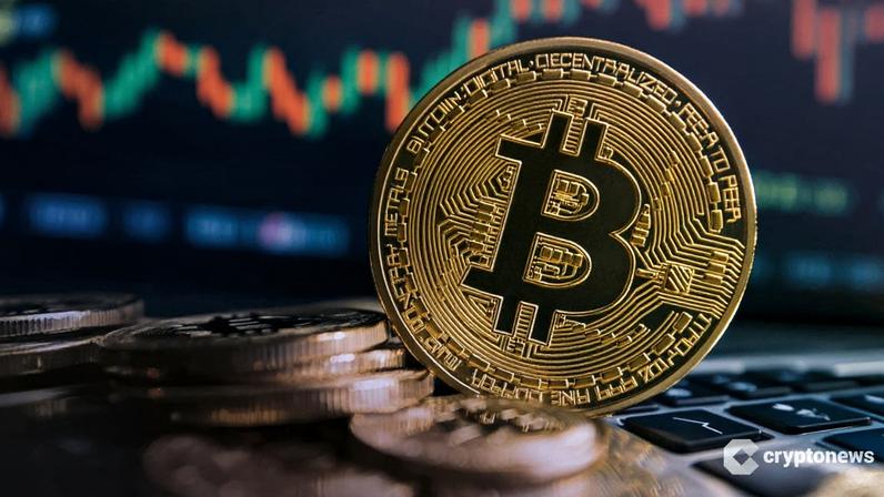 Spot Bitcoin ETFs Ingest $562M in Daily Inflows—Is This a Bullish Rebound or Just a Blip?