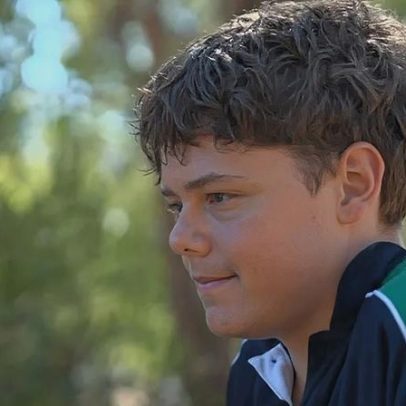 Garoto nada 4 horas e salva família no oceano da Austrália