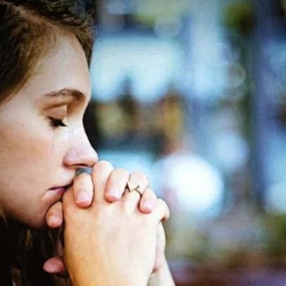 Cinco versículos e orações para cristãos solteiros