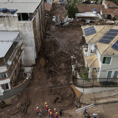 Caos em Juiz de Fora: temporal invade hospital, soterra moradores e número de mortos sobe para 53 