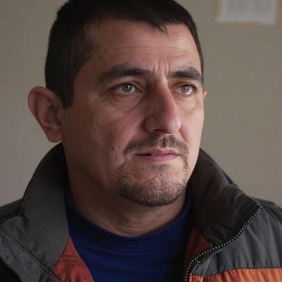 FBI e Minnesota investigam prisão ICE que deixou homem com fratura craniana