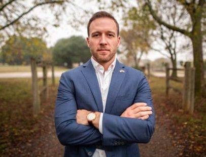 Candidato texano ao Congresso com visões extremistas recebe apoio de direita