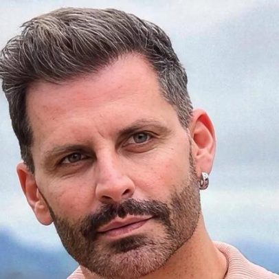 Henri Castelli retorna à Paixão de Cristo após saída do BBB por convulsões