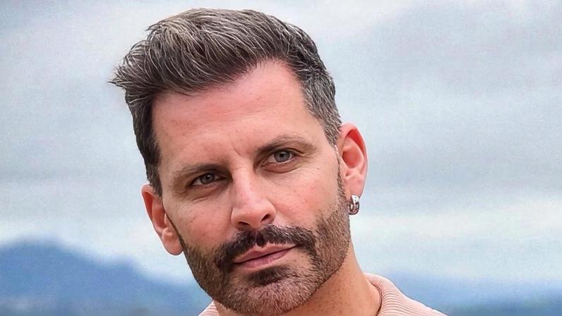 Henri Castelli surpreende! Após uma rápida saída do BBB 26, o ator revela um novo projeto que vai além das telas.