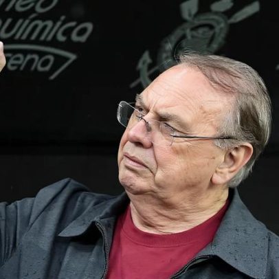 Presidente do Corinthians atualiza negociações e confirma reforço