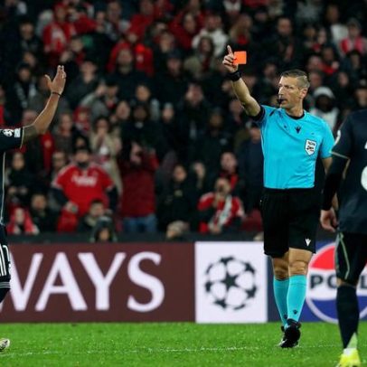 Rodrygo fica fora dos playoffs da Champions após expulsão contra o Benfica